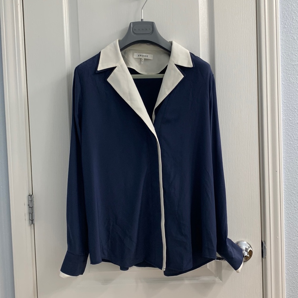 Frame 100% silk blouse Navy & white